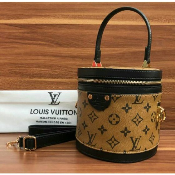 Lv weekendtas online