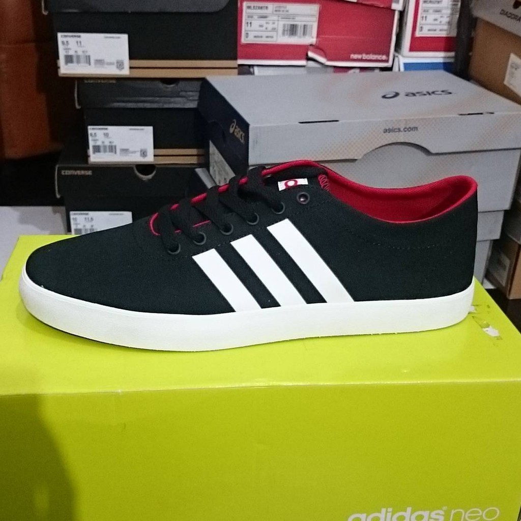 Adidas neo best sale black red