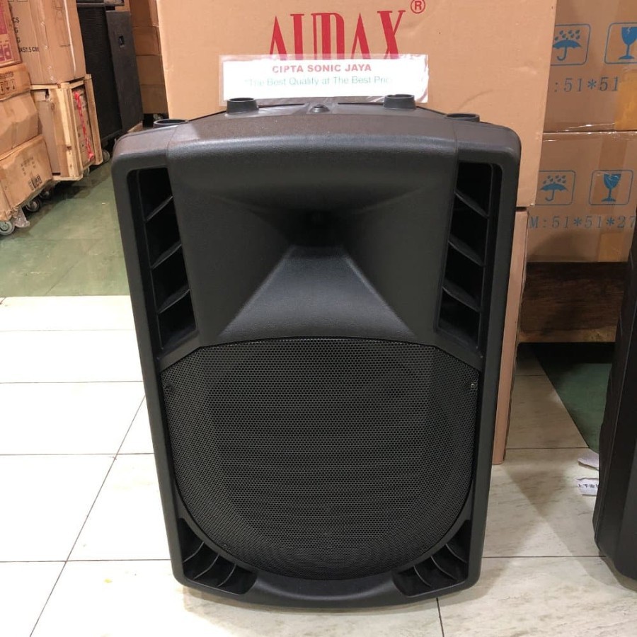 Box speaker hot sale 15 monitor