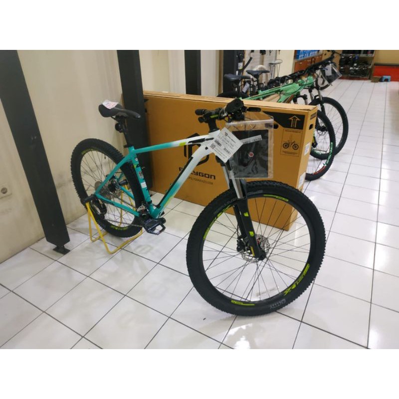 2020 polygon xtrada sales 5.0 mountain bike