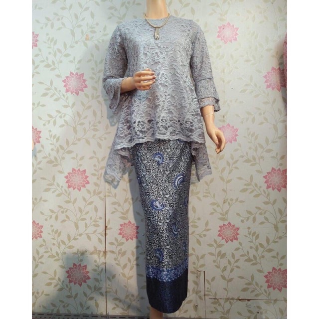 Mawar Kebaya Dress RM99