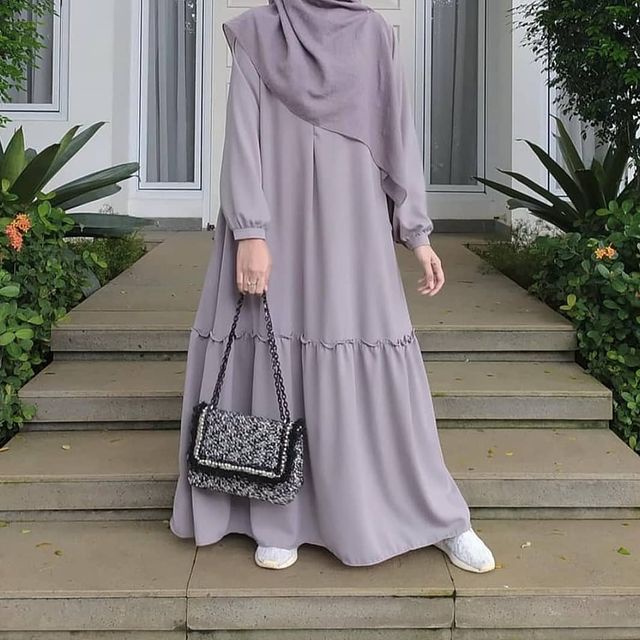 Dress muslimah 2024 simple elegan