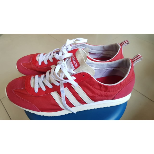 Adidas jog cheap red