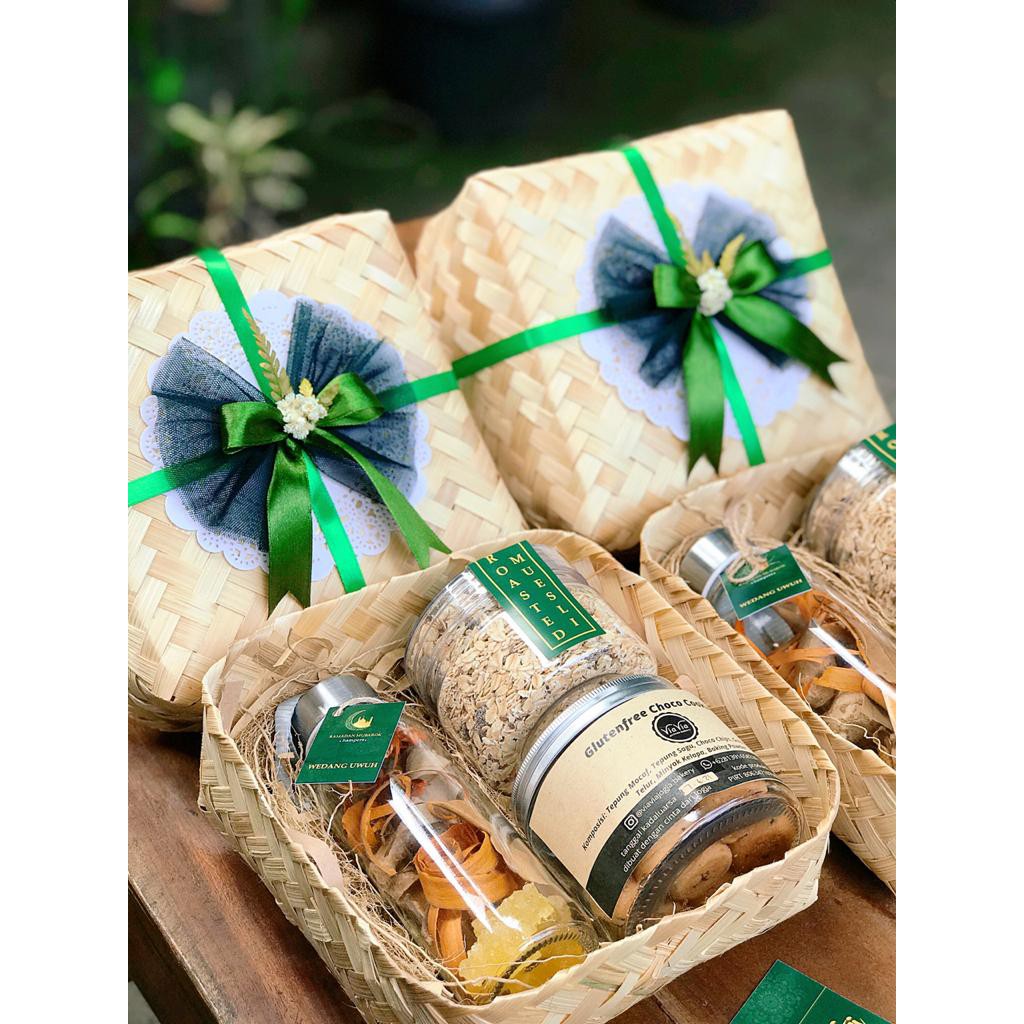 Jual Kado jogja murah/ gift lebaran murah/ hadiah lebaran unik/ parcel  lebaran murah/ hampers lebaran murah / sokase besek cookies wedang uwuh |  Shopee Indonesia