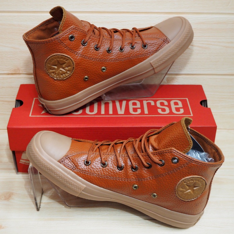 Converse best sale piel cafe