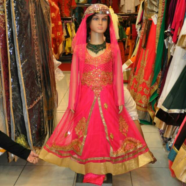 Dress dari hotsell kain sari