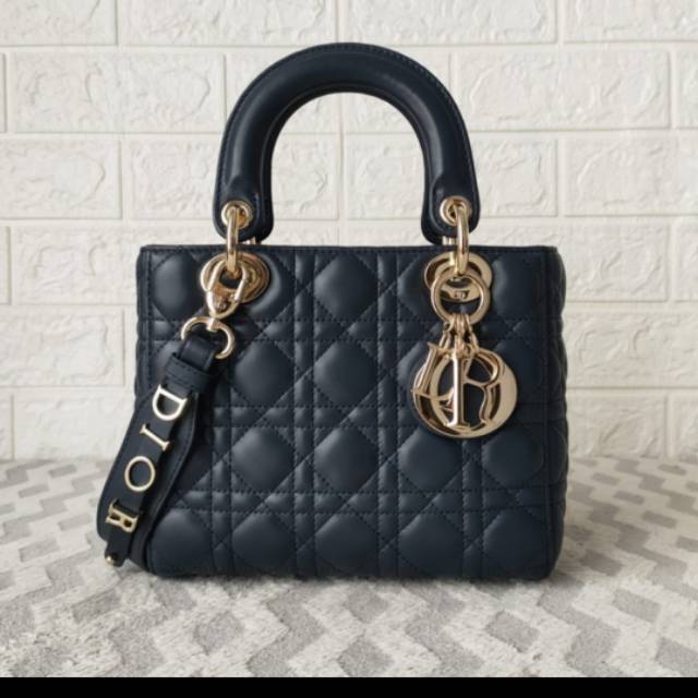 Produk ST STOREE | Shopee Indonesia