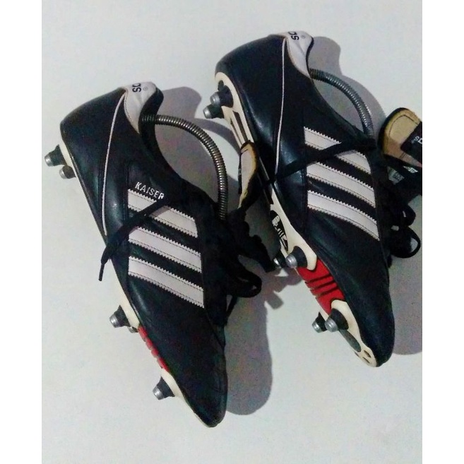 Sepatu bola adidas outlet kaiser 5