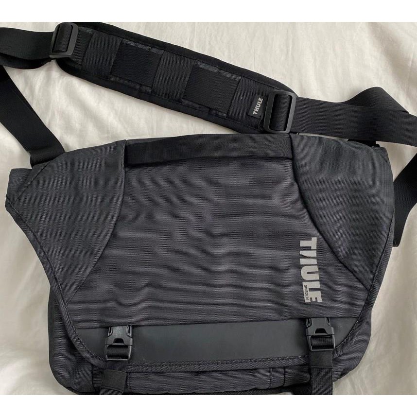 Jual Thule Covert Small DSLR Messenger Bag Shopee Indonesia