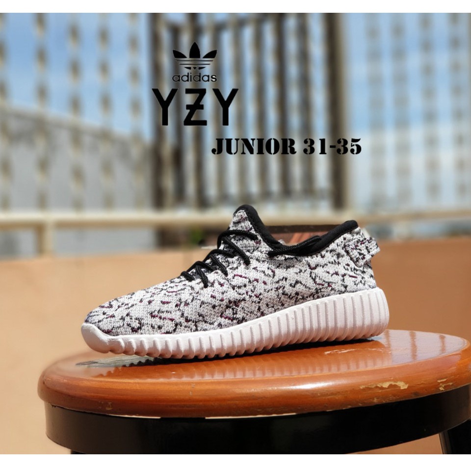 Adidas yeezy sale boost 35 junior