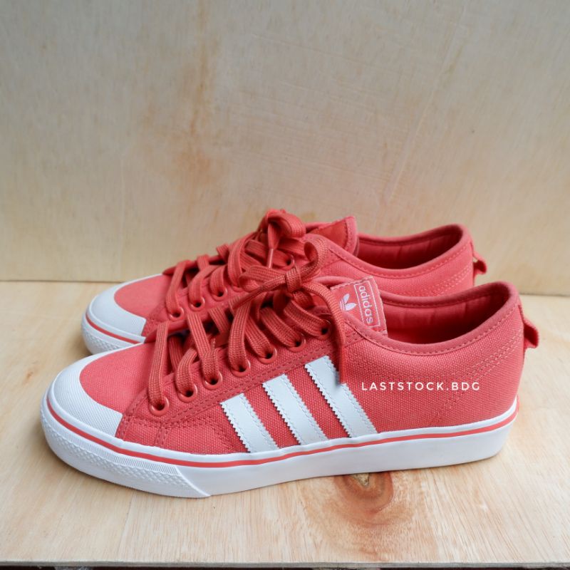 Adidas nizza trace outlet scarlet