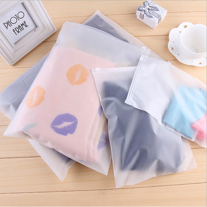 Plastik best sale zipper pouch