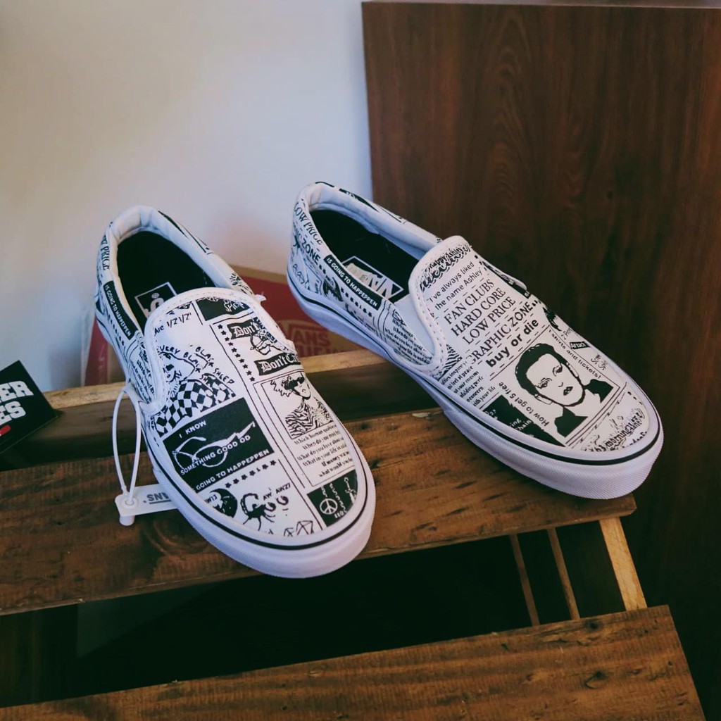 Jual BISA COD SEPATU VANS SLIP ON ASHLEY WILLIAMS NEWS PAPPER