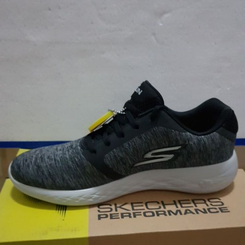 Jual SKECHERS GO RUN 600 DIVERT Shopee Indonesia
