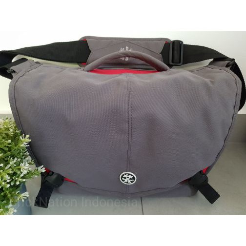 Crumpler seven best sale million dollar home