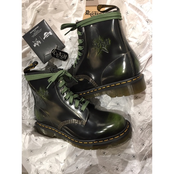 Army green hotsell dr martens