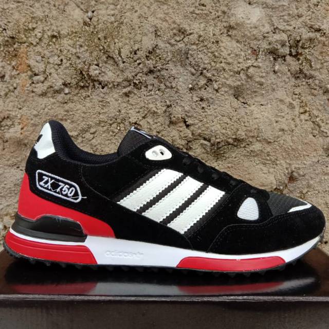 Sepatu adidas Zx 760