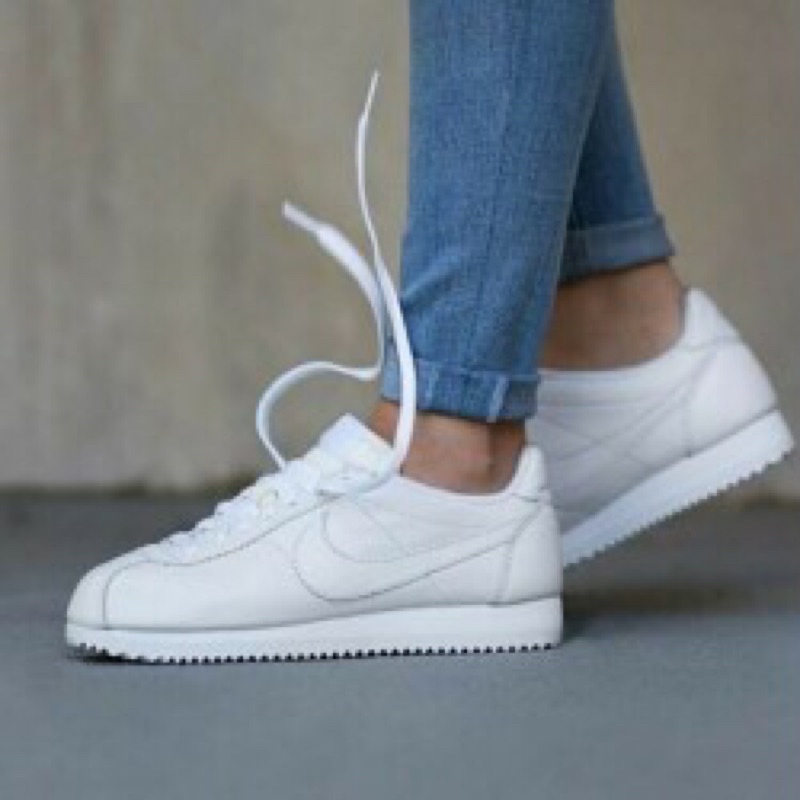 Full on sale white cortez