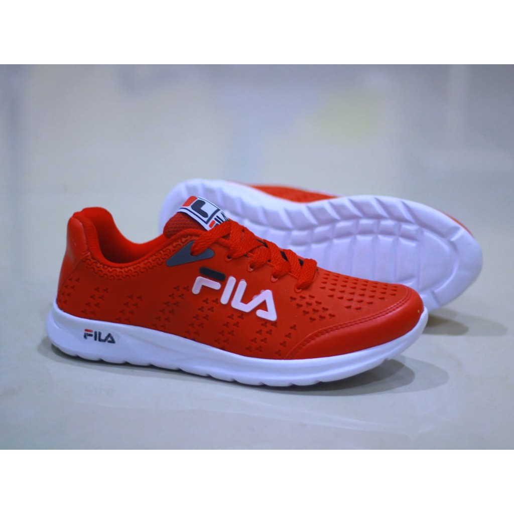 Sepatu sport hot sale fila