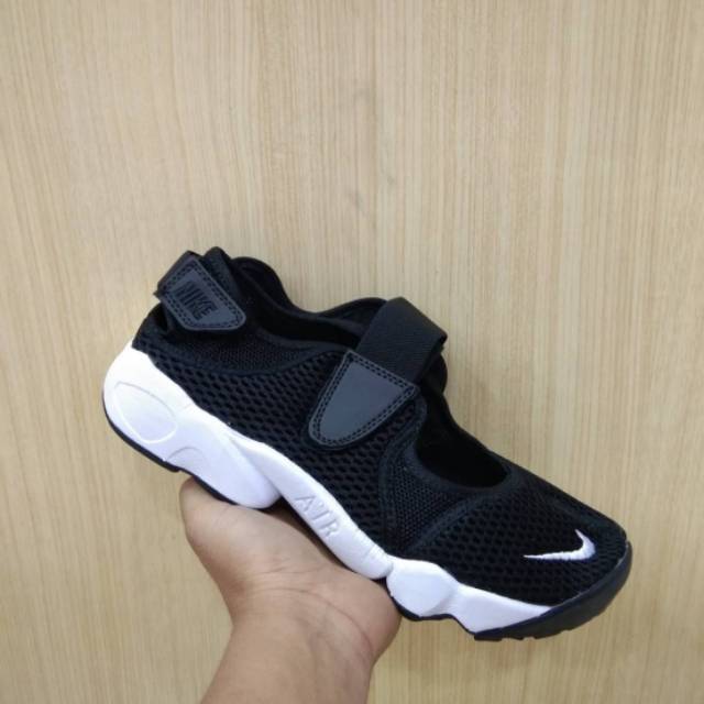 Nike rift hot sale size 3