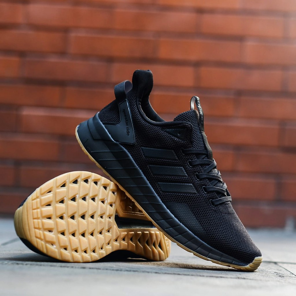 Adidas questar ride outlet all black