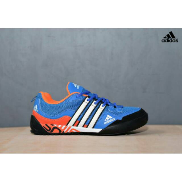 Jual adidas terrex outlet swift solo