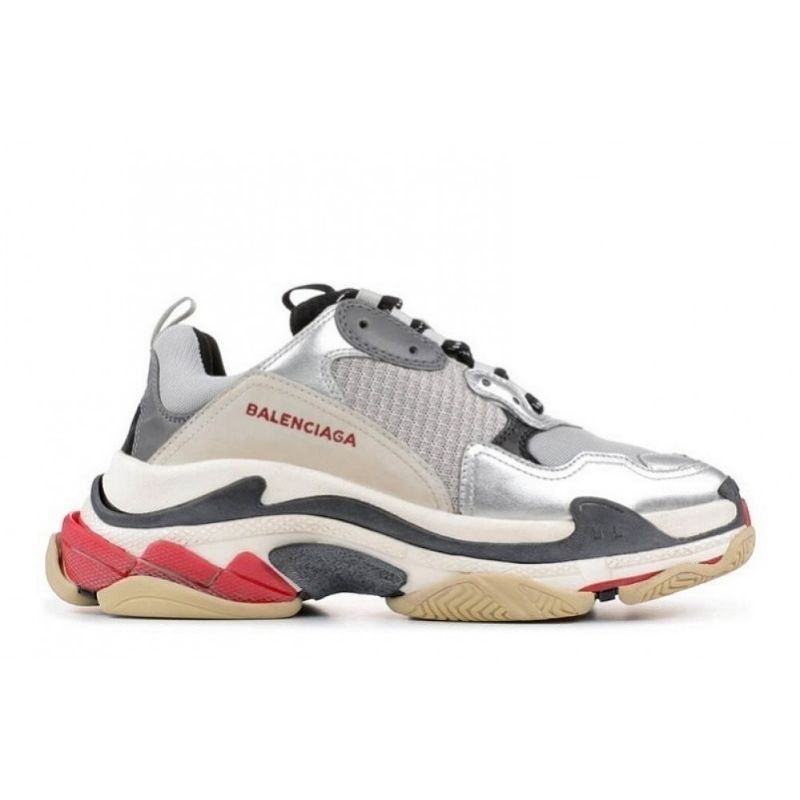 Sepatu balenciaga triple store s