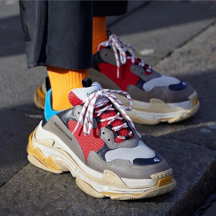 Balenciaga multicolor triple s sales sneakers