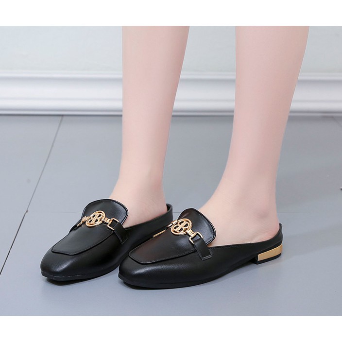 model flat shoes kekinian