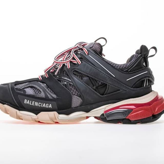 Balenciaga best sale track bred