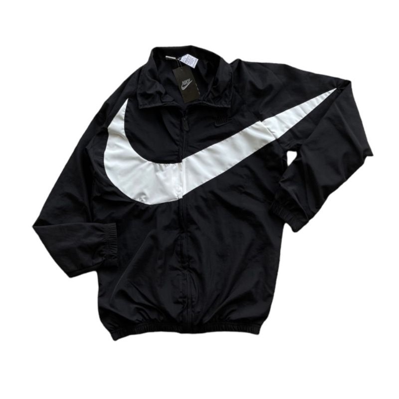 Nike big clearance swoosh jacket black