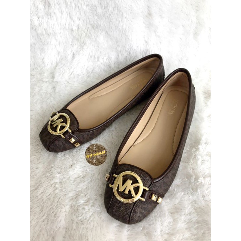 Michael kors hot sale shoes flats