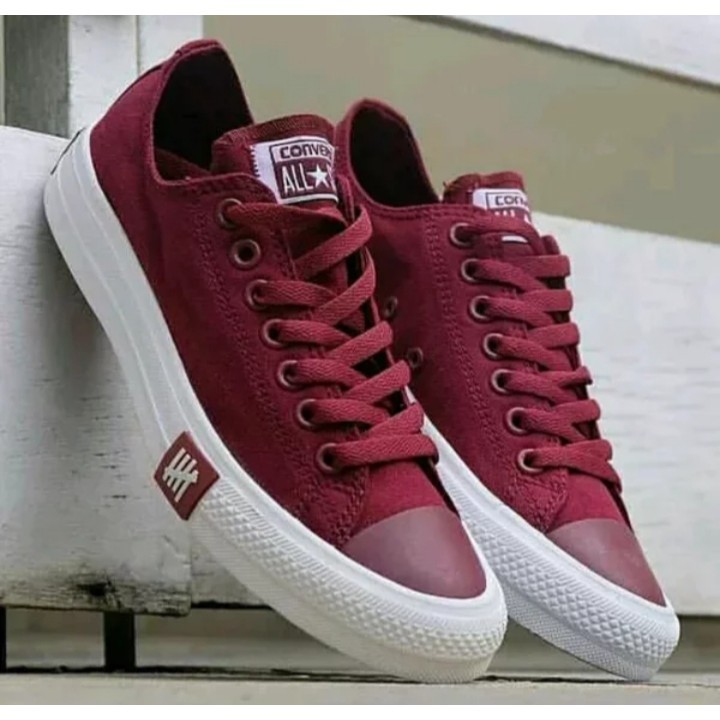 converse undefeated maroon