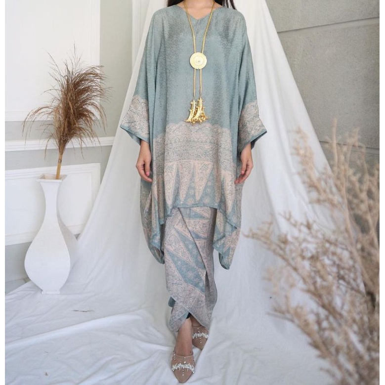 Kebaya shop kaftan modern