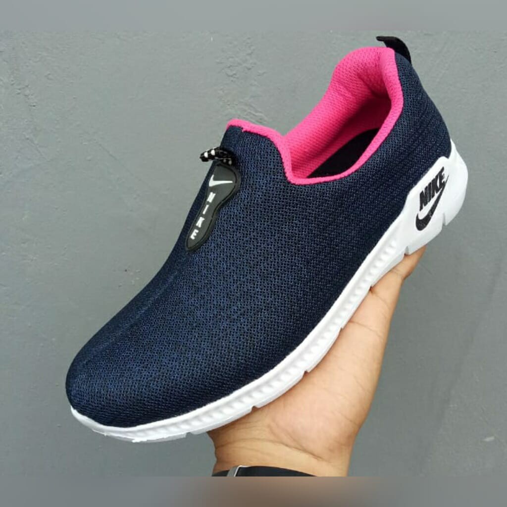 sepatu slip on nike