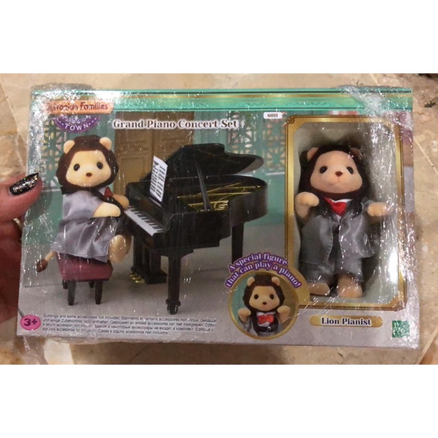 Sylvanian families grand piano best sale concert set