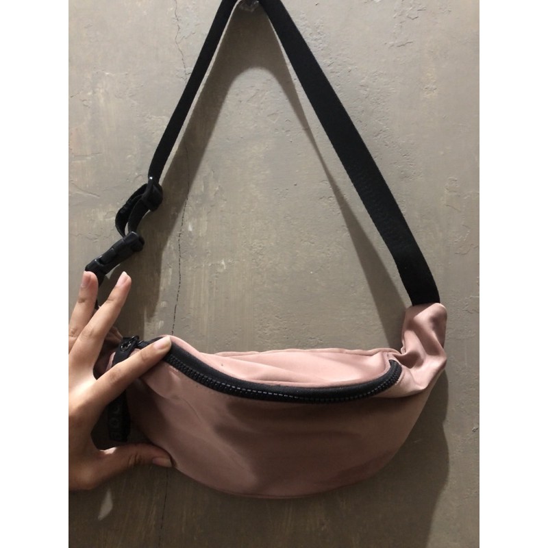 Waist best sale bag bershka