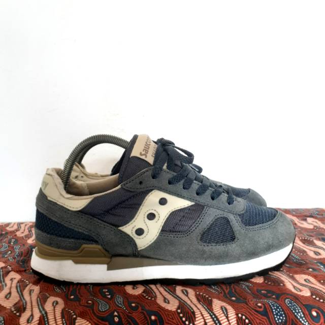 Saucony shop shadow harga