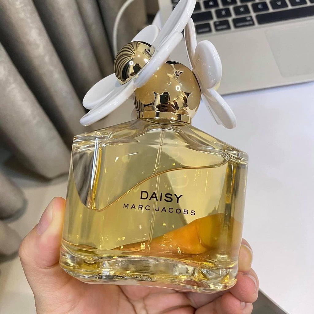 Harga parfum best sale marc jacobs daisy