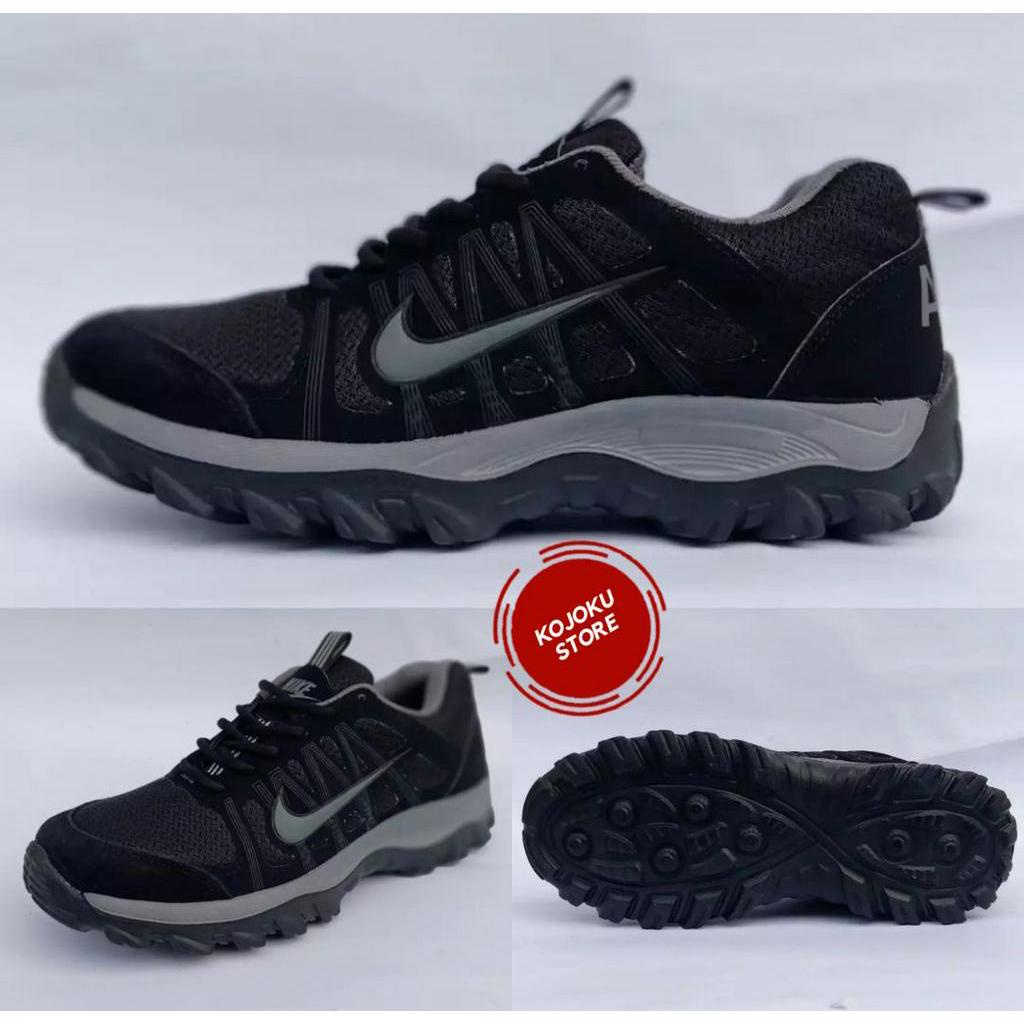 Sepatu hot sale nike outdoor