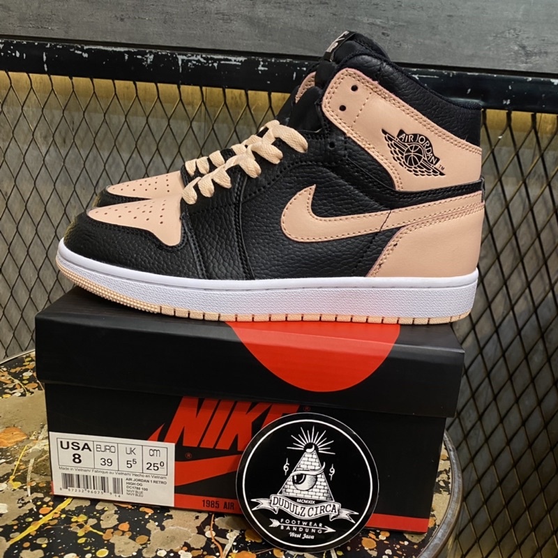 Jordan 1 crimson tint hotsell size 8