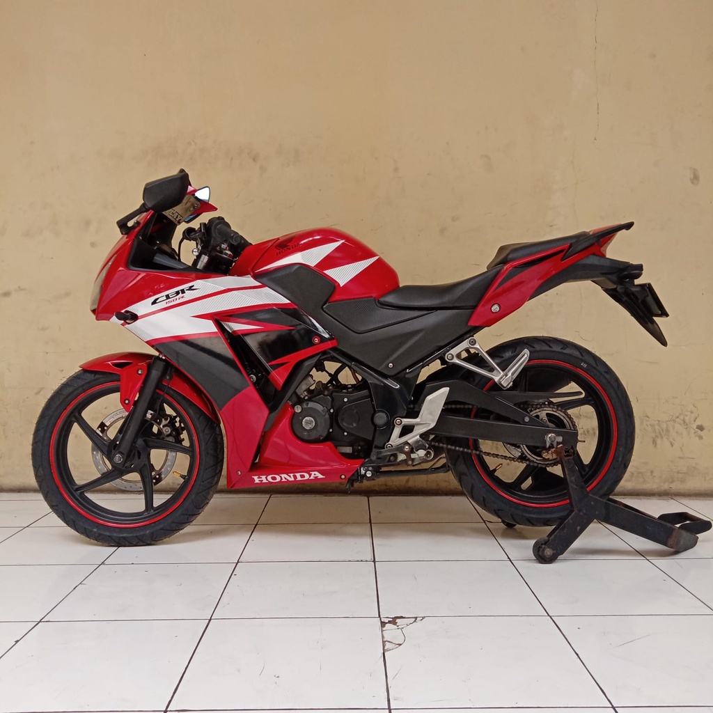 Motor cbr deals 150r 2016