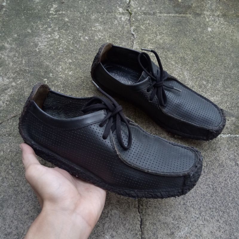 Jual deals clarks wallabee