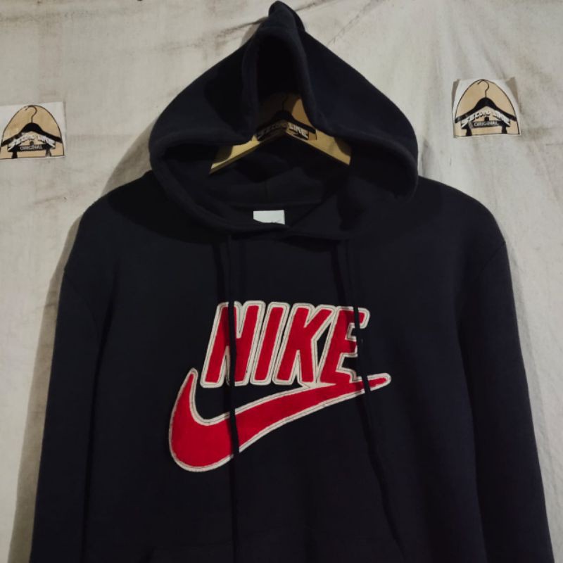 Big nike hotsell logo hoodie