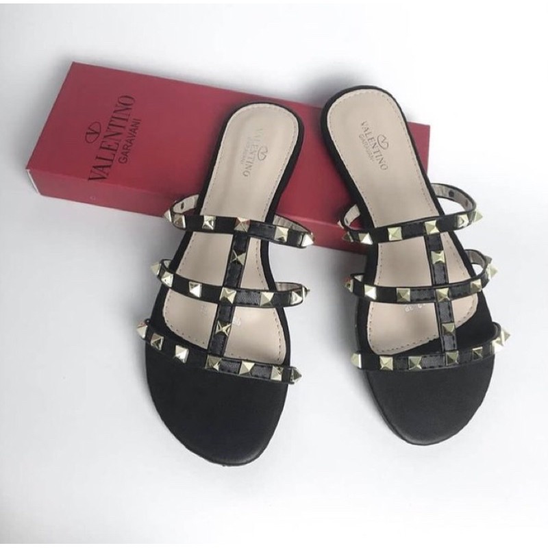 Sandalias best sale valentino precio