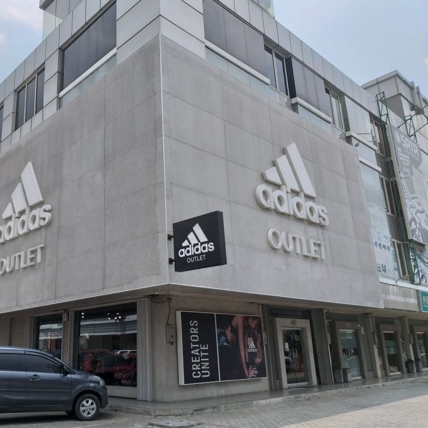 Adidas outlet 2025 di bekasi