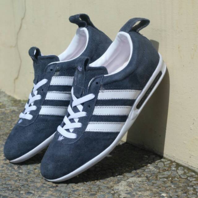 Adidas 2025 porsche harga