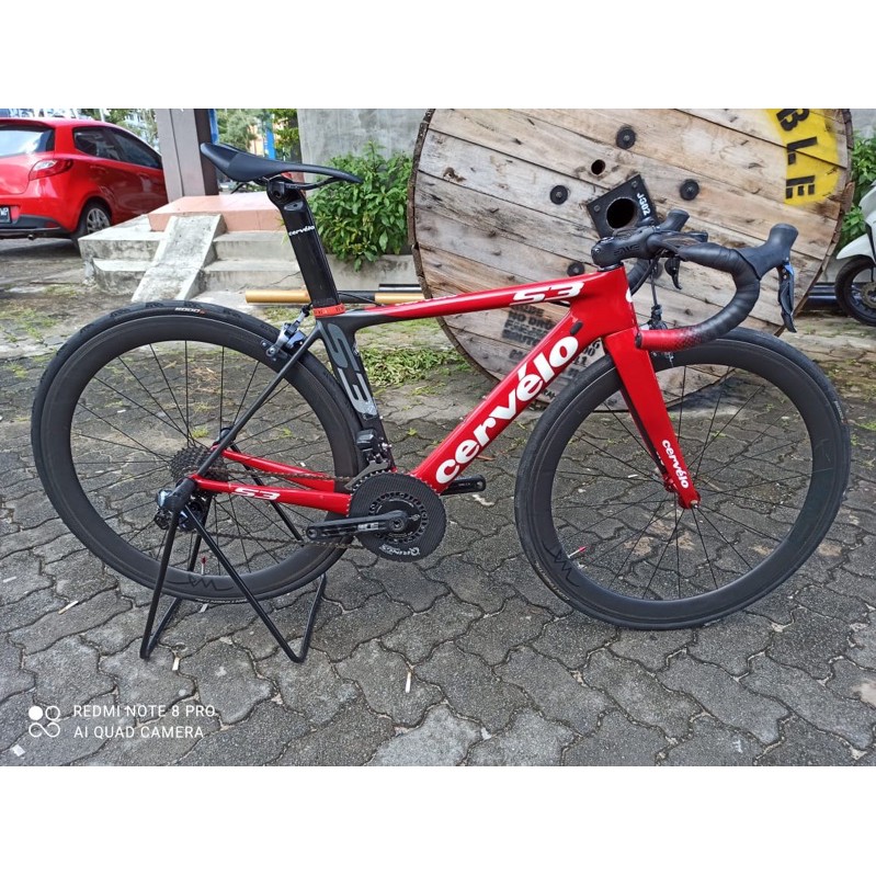 red cervelo road bike