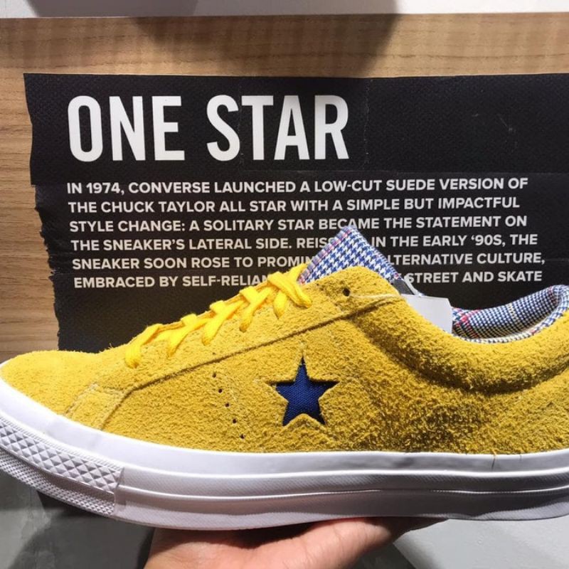 One star hot sale yellow converse