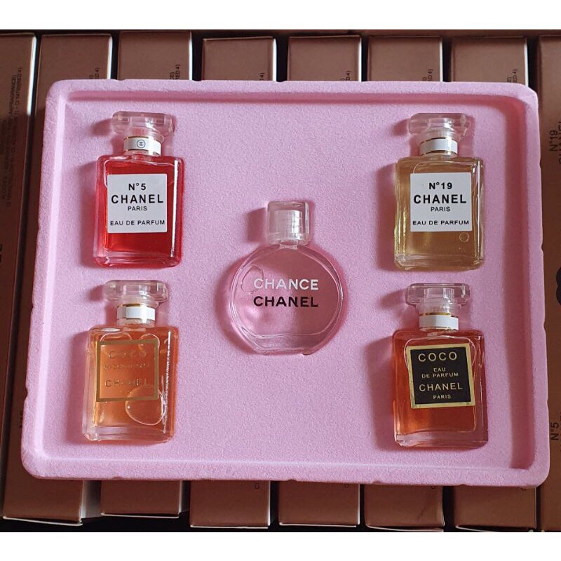 Chanelシャネル ミニチュアセット 5x10ml 9x7.5ml 定番の中古商品 